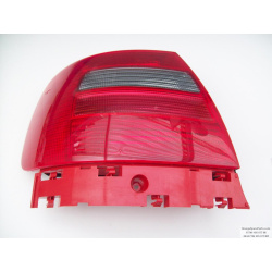 STOP LAMPA CRVENA AUDI A4 1997-2000 LEVA